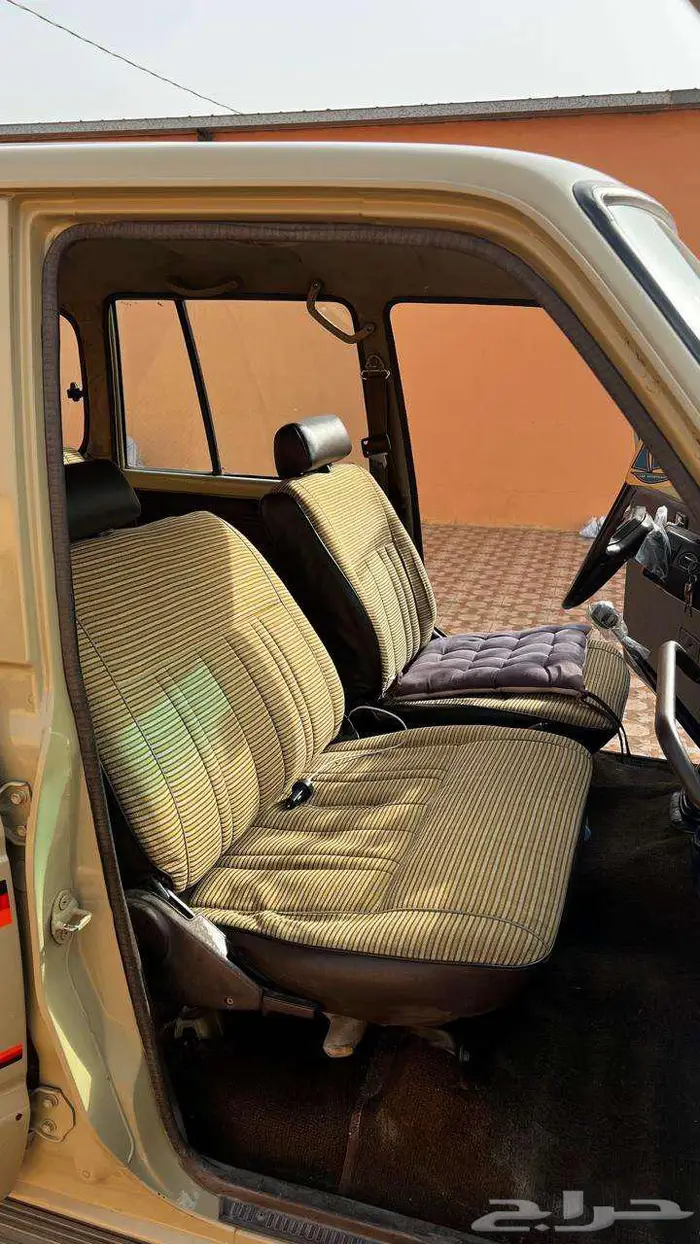 صالون 82 FJ60 8
