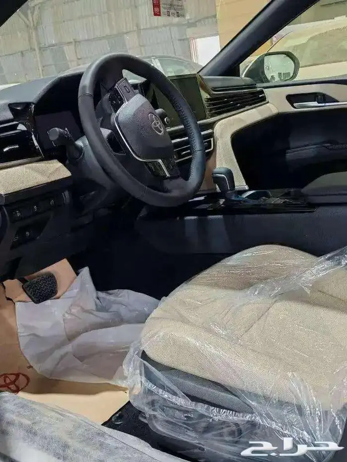 كامري LE بنزين فتحة خليجي 2025 بقسط 1680 لدى الحسن 3