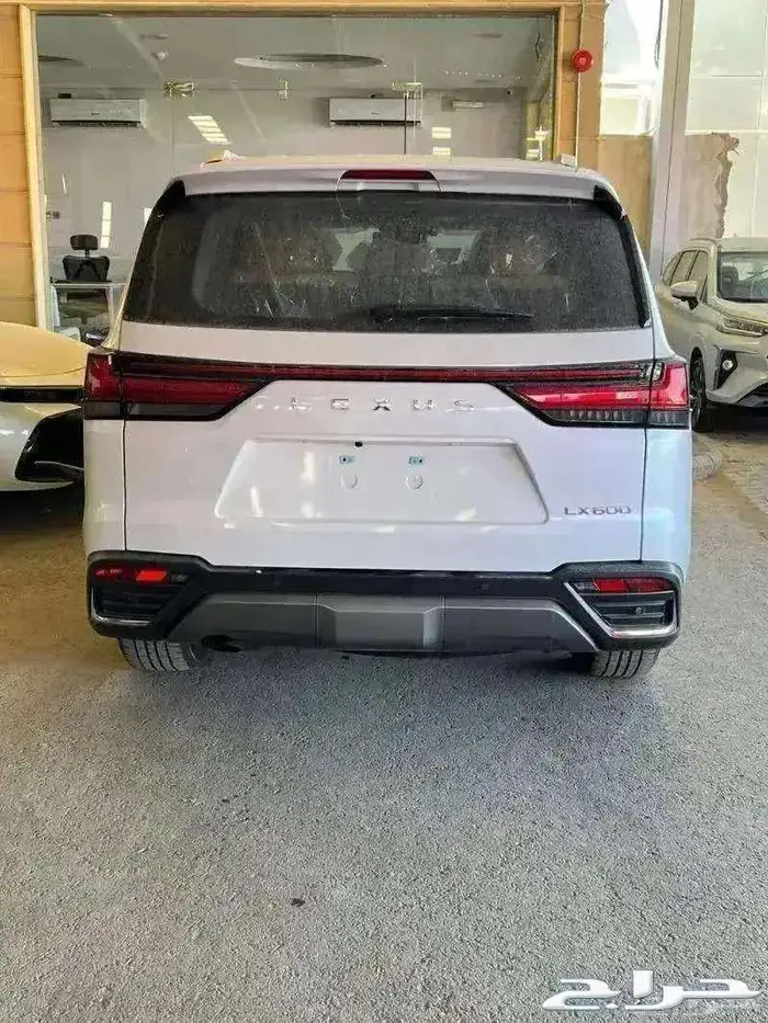 لكزس LX600 فئه BB خليجي موديل 2024 أقل سعر 4
