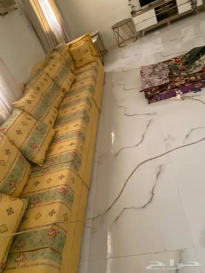 كنب نظيف للبيع 1