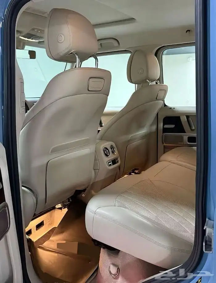 مكتب تأجير السيارات الفارهه 17