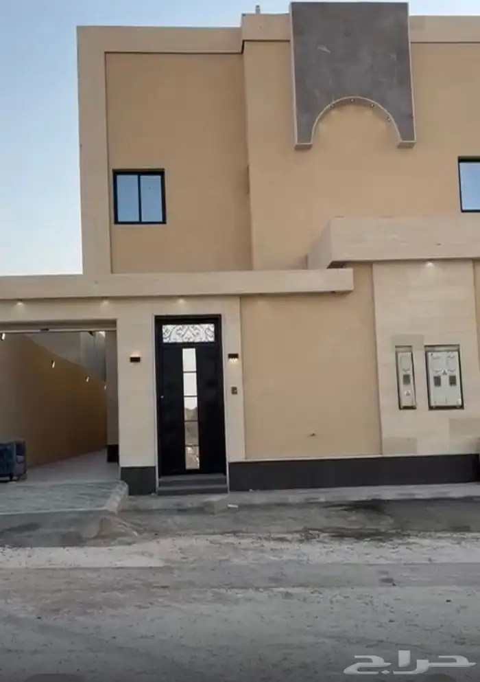 فيلا وادوار للبيع في البيان 0