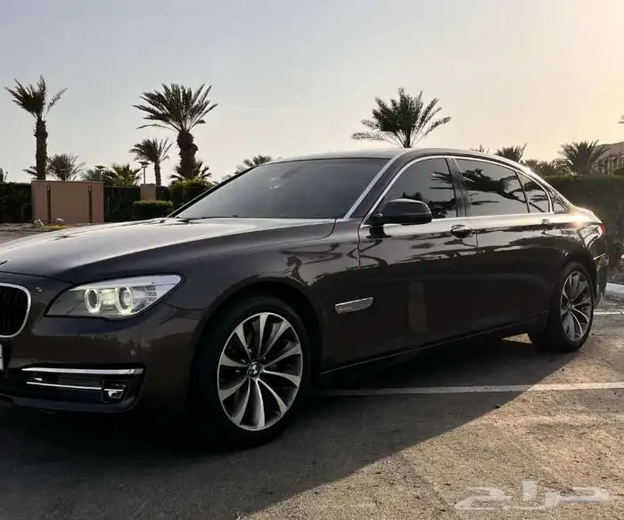 بي ام دبليو 730 6