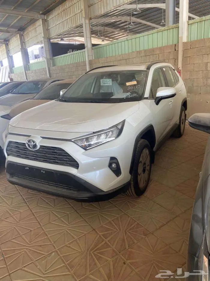 تويوتا راف فور XLE 2025 لدي معرض السلامة للسيارات 5