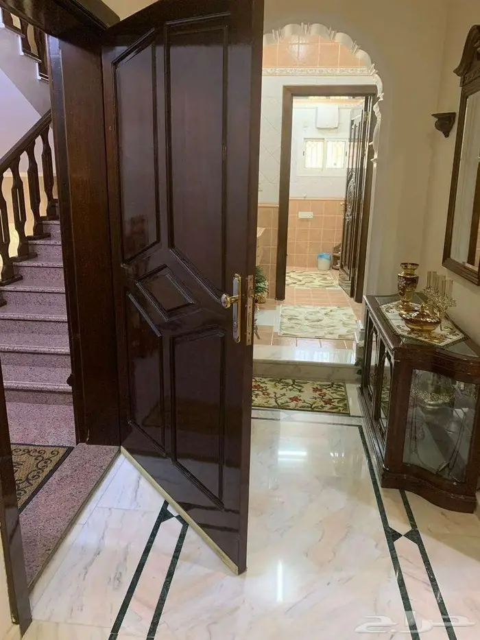فيلا للبيع بحي العزيزية بمنطقة المدينة المنورة 2