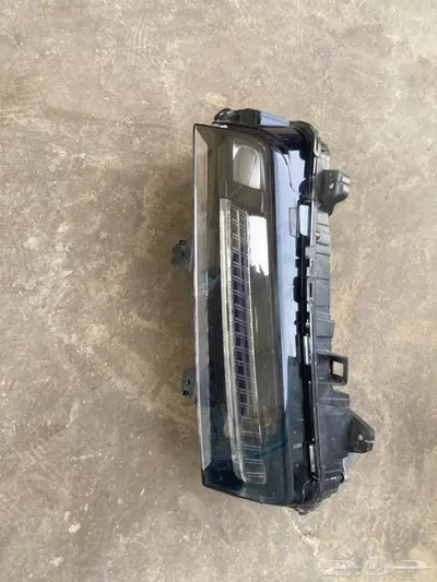 لد صدام يمين كاديلاك XT6 index