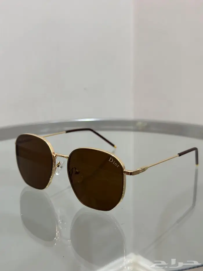 نظارات شمسيه 60