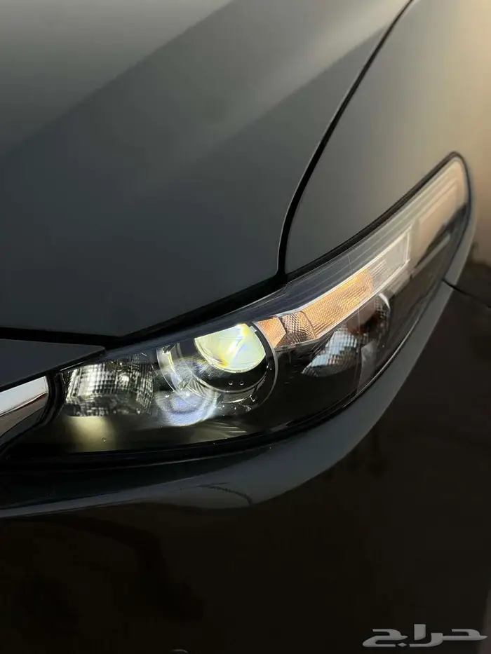 مازدا CX9 عداد 95 فل فتحة سقف 2020 18