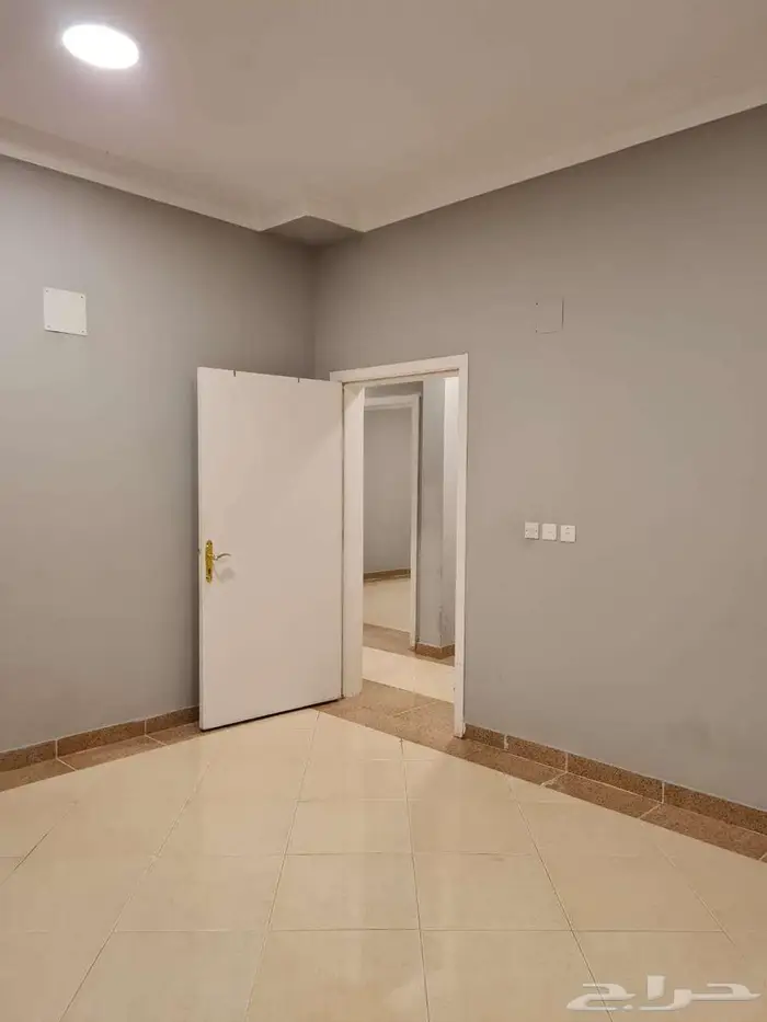 شقة للايجار حي الروابي 1