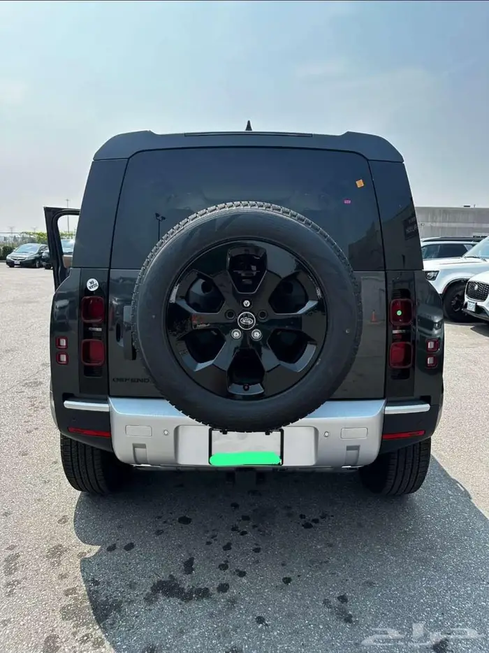 2025 ديفندر اصفار P300 ب 279 2