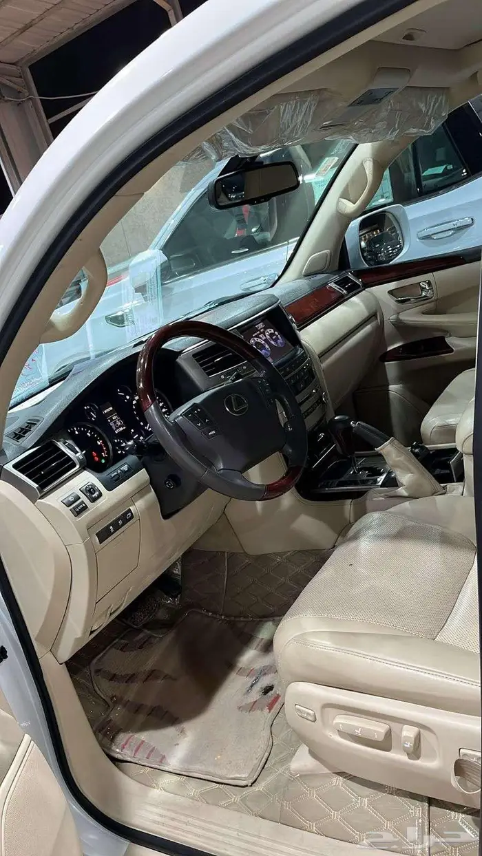 لكزس جيب LX570 فل كامل بريمى موديل 2013 4