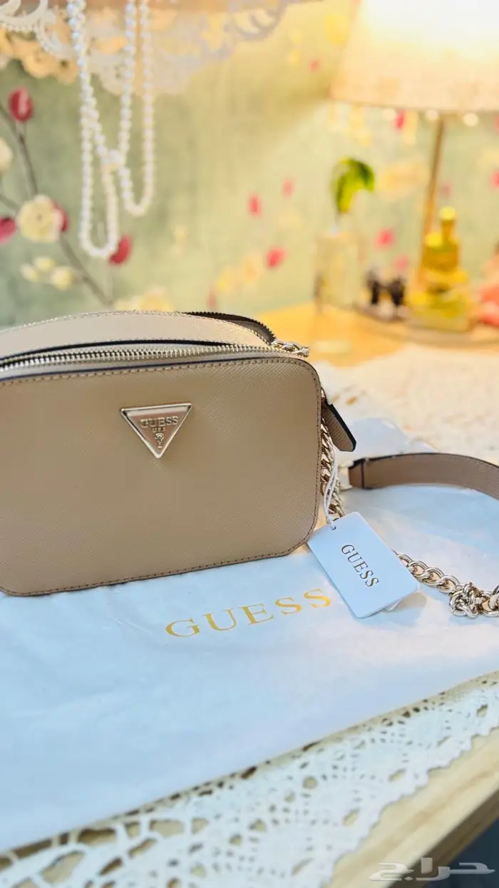 شنط ماركة GUESS خميس مشيط 1