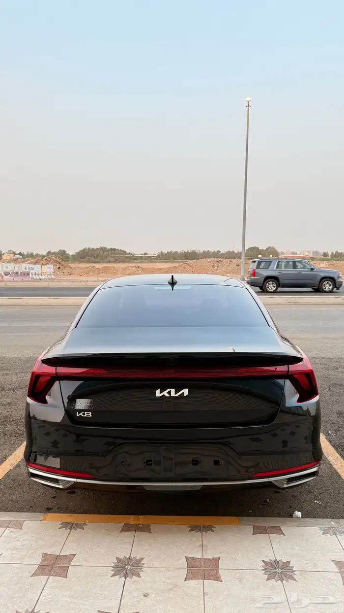كيا k8 2022 ( بنزين) بحالة الوكالة 3