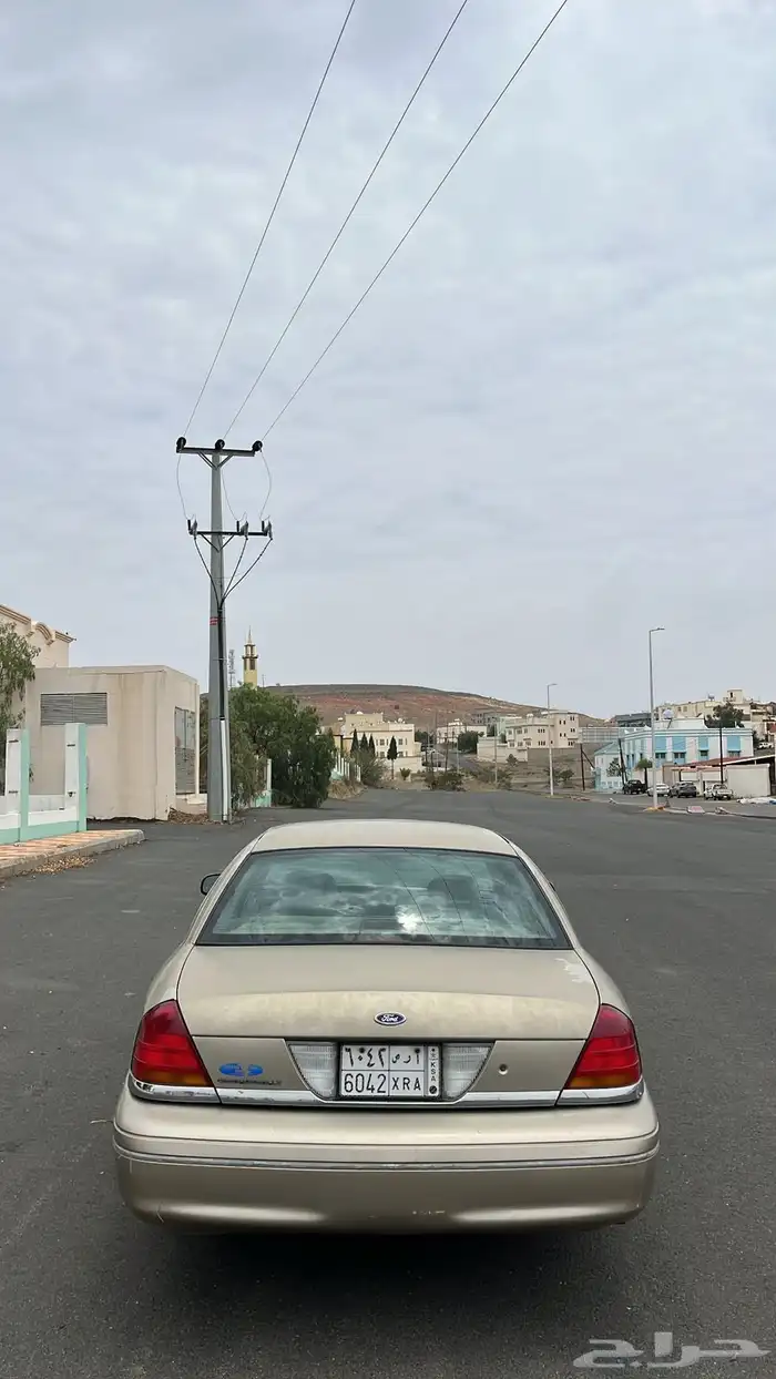 للبيع فورد فكتوريا موديل 99 امريكي نظيف 3