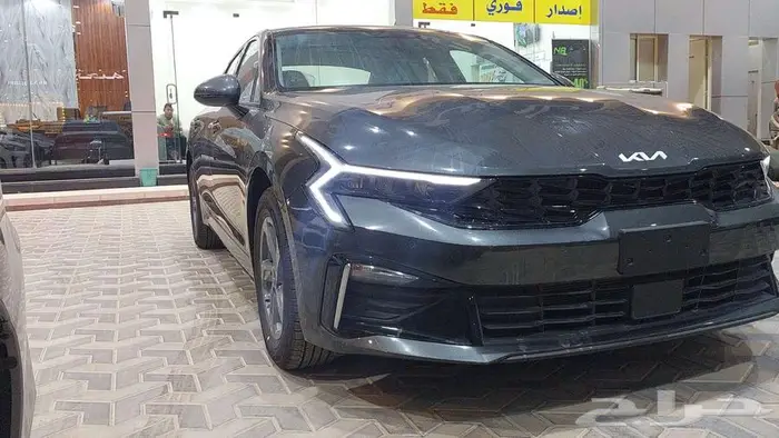 كيا K5 استندر 2025 سعودي 4
