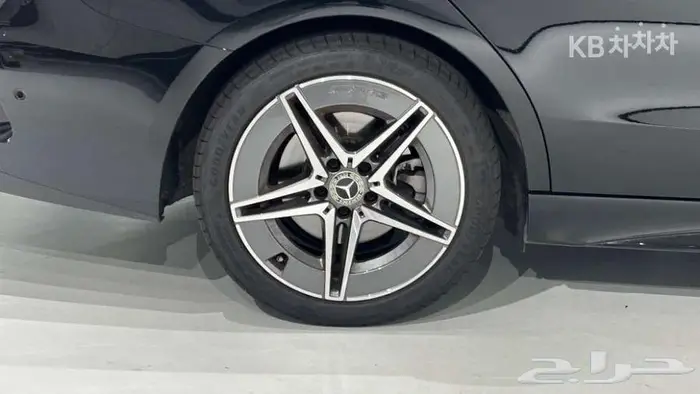 مرسيدس C200 AMG 2024 فل كامل بانوراما 6