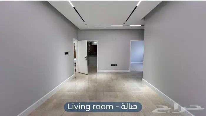 شقة للإيجار   حي الخليج 10