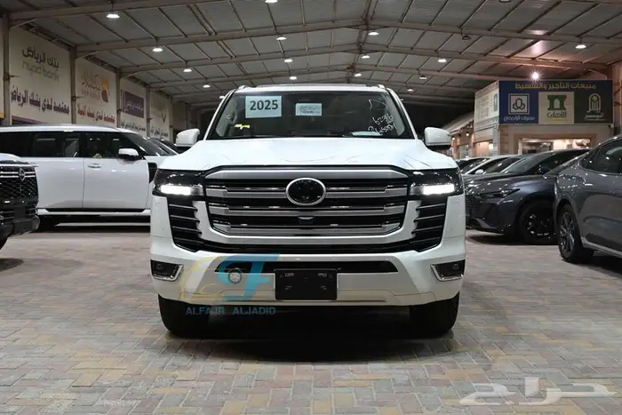 لاندكروزر GXR-L4 2025 سعودى وارد عبداللطيف بالنقد والتقسيط 7