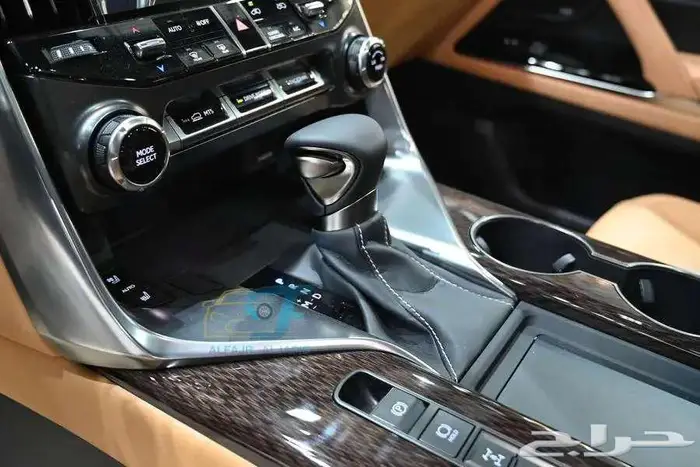 لكزس BB فل كامل 2025 خليجى بريمى-بالنقد والتقسيط 11