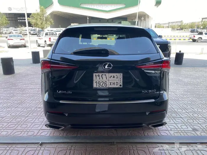 لكزس NX300 2021 سعودي ماشي 11 الف 12