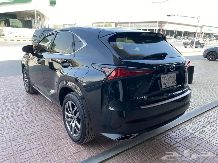 لكزس NX300 2021 سعودي ماشي 11 الف 11