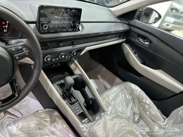 هوندا اكورد استاندر 2025 10