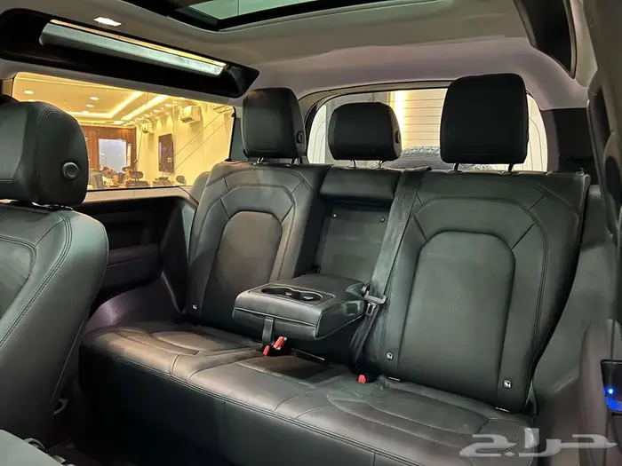 لاند روفر ديفندر V4 90 2023 كاش او اقساط 11