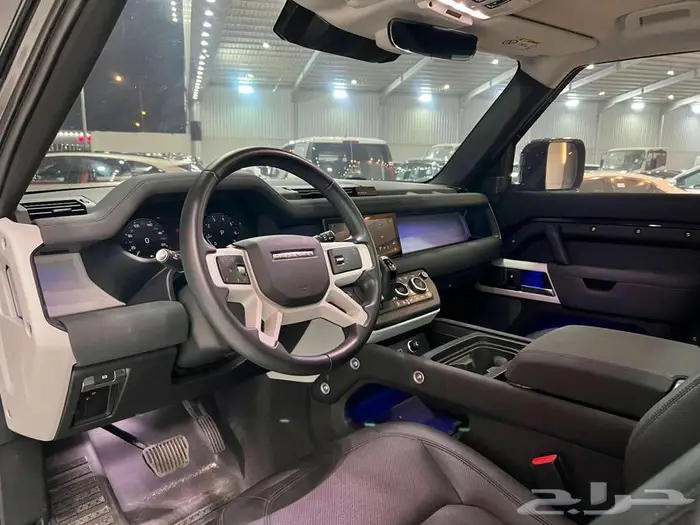 لاند روفر ديفندر V4 90 2023 كاش او اقساط 7