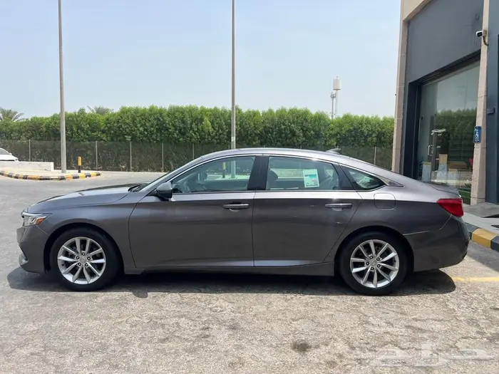 2022 هوندا أكورد LX وكاله 1