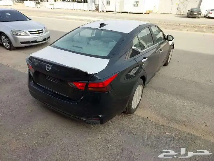 نيسان التيما 2.5 ستاندر 2025 14