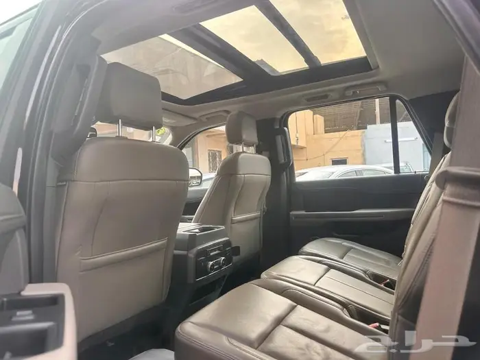 فورد اكسبديشن 2020 XLT دبل فتحة جلد رادار سعودي 6