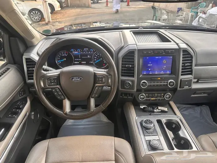 فورد اكسبديشن 2020 XLT دبل فتحة جلد رادار سعودي 4