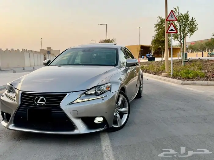 لكزس IS 350 CC 2015 فل كامل سعودي - ممشى 157 الف - نظيف جدا 0