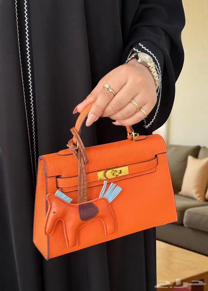 شنط نسائيه 24
