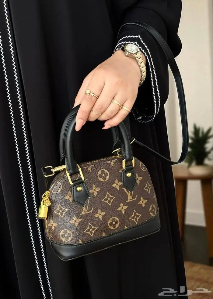 شنط نسائيه 79
