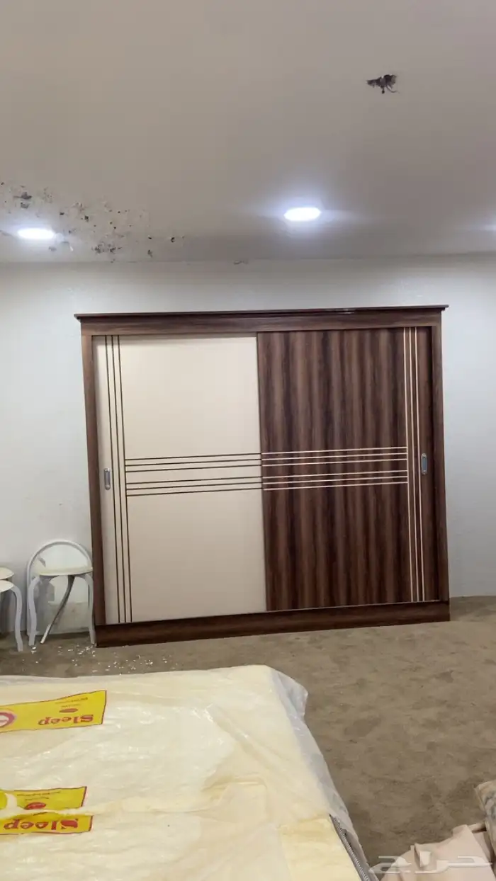 غرفة نوم جديده استخدام شهر فقط 4