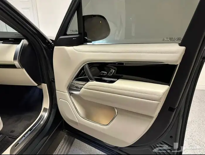 2023 Range Rover P530 8