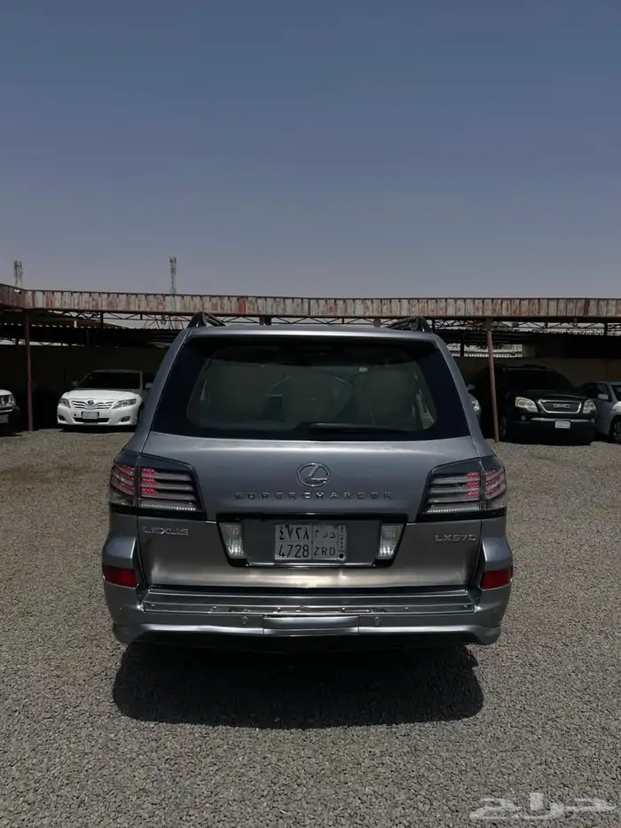 جيب لكزس LX570 DD للبيع 3