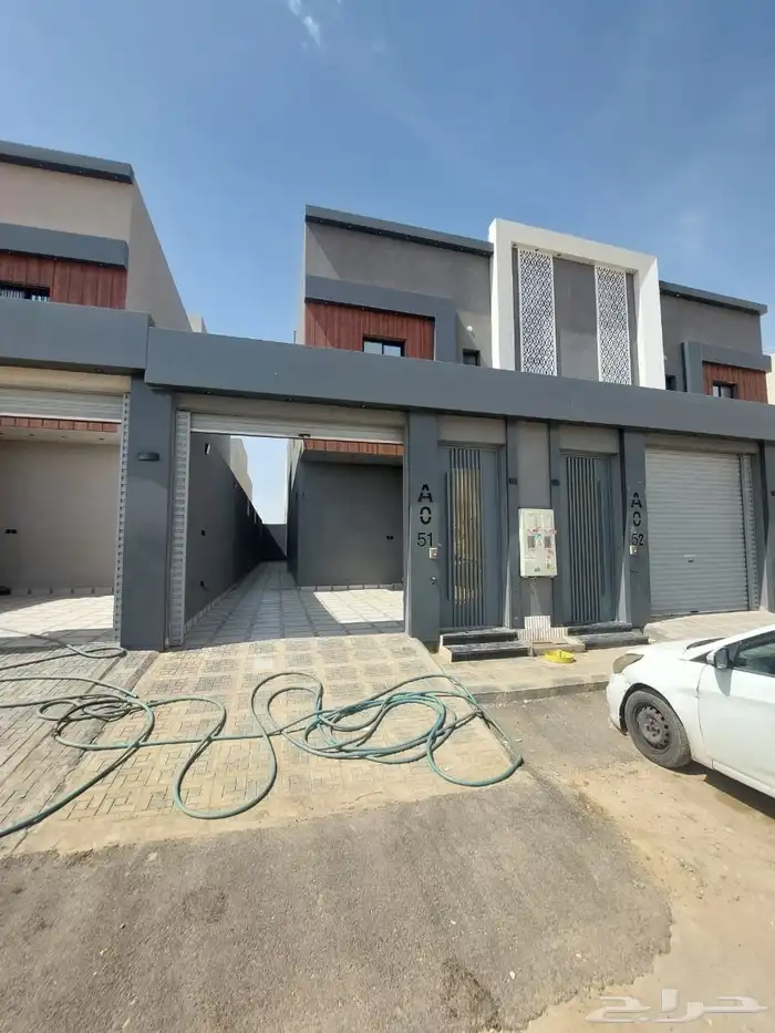 دور ارضي للايجار حي طويق طريق نجم الدين 2