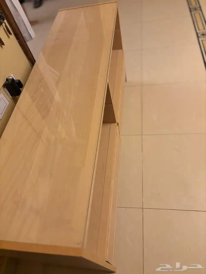 طاولة تلفزيون نظيف ايكيا 0
