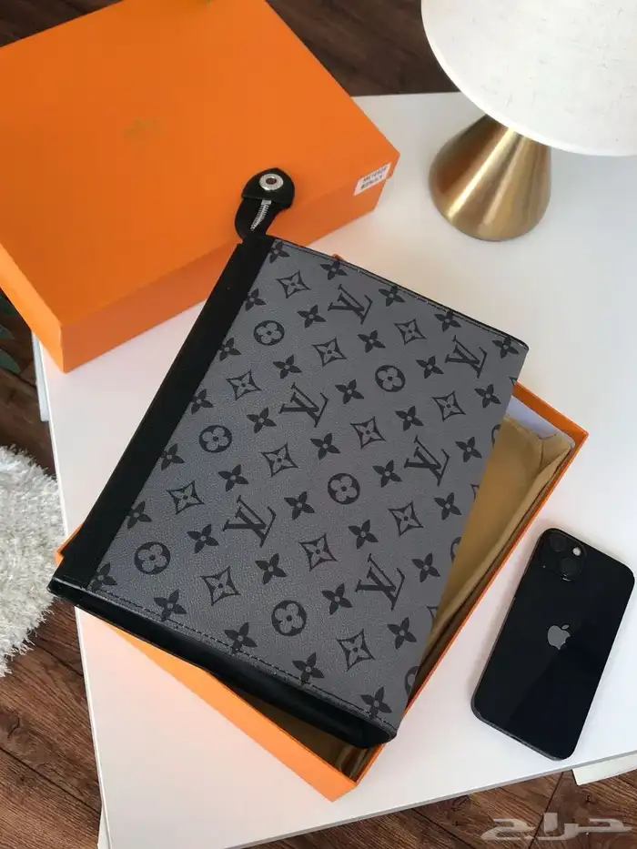 باوتش شنط LV لويس فيتون 0