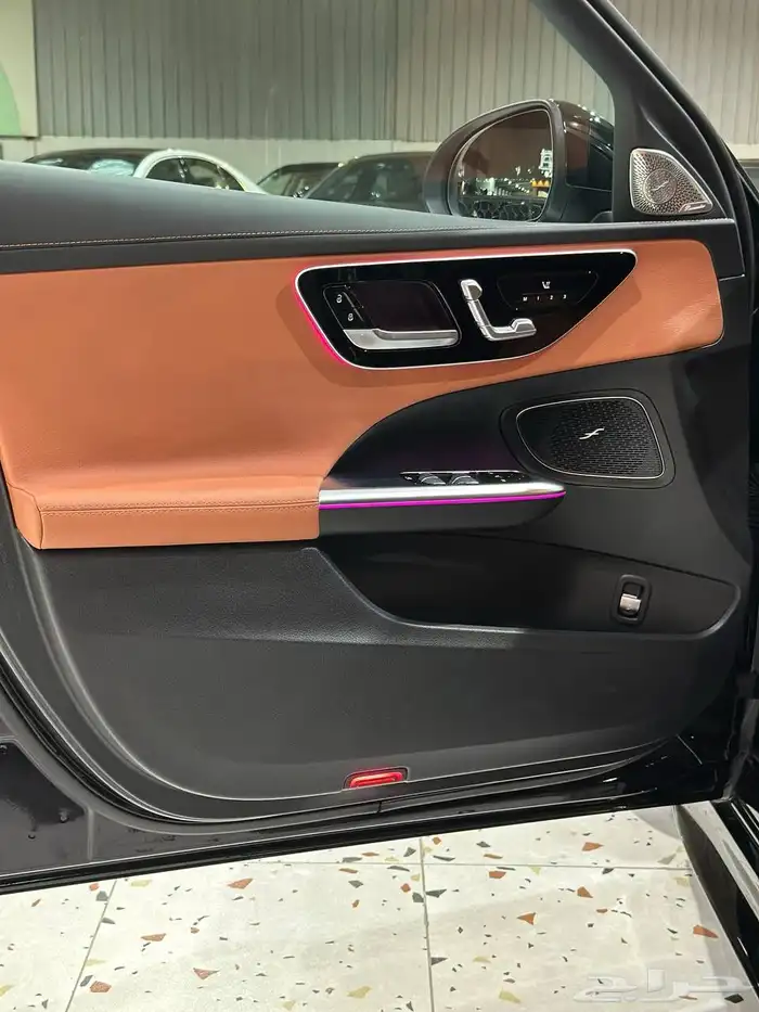مرسيدس C300 2023 AMG فل كامل . رصد الفخامة 24