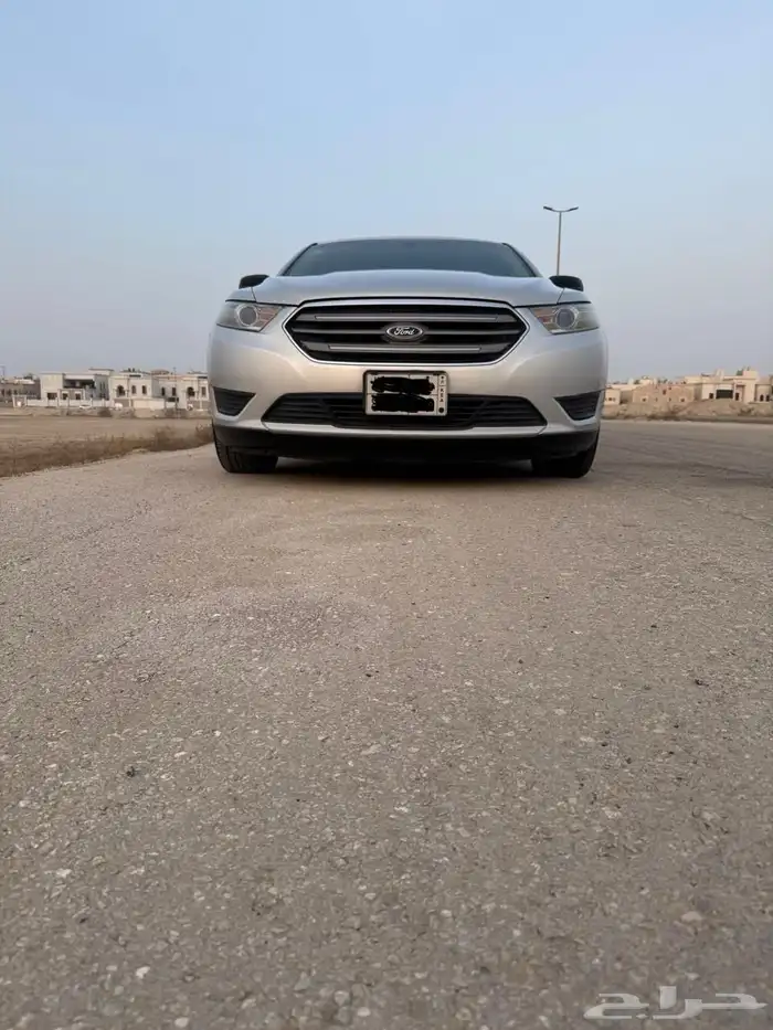 فورد تورس للبيع نظيف جدا 35
