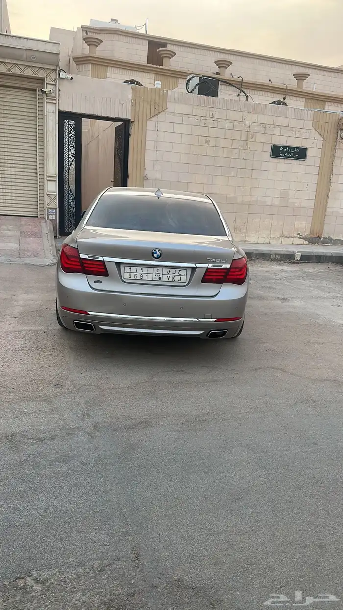 بي ام 740 فل كامل 5