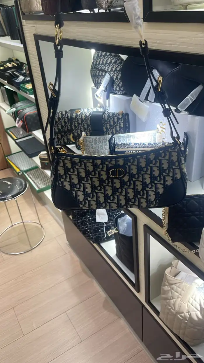 شنط نسائيه ماركات 2