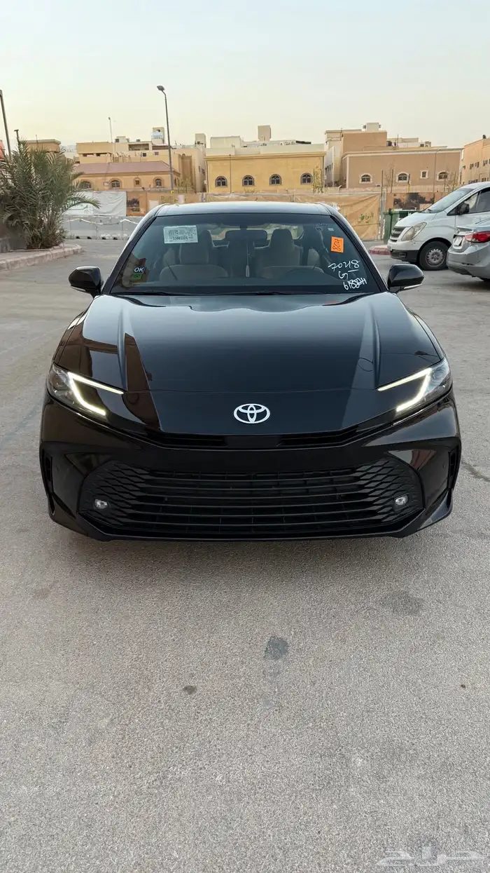 كامري اسود ستاندر هايبرد 2025 1