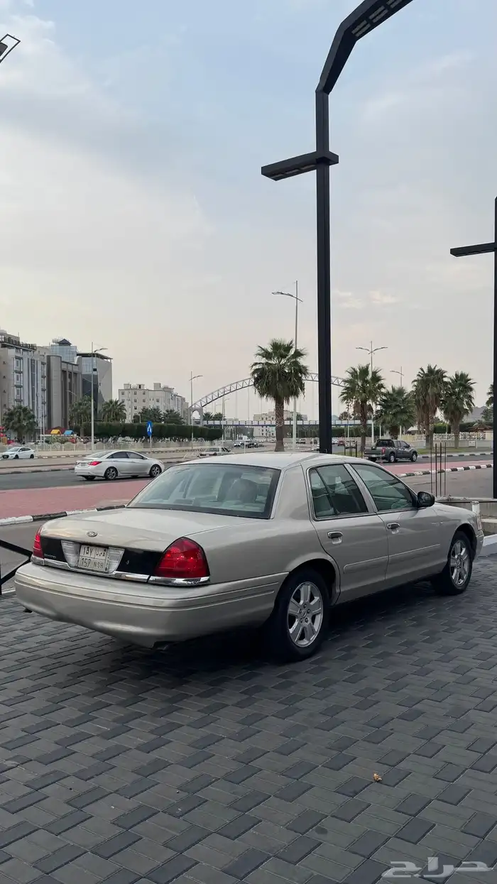 فورد فكتوريا بوليسي 2006 1