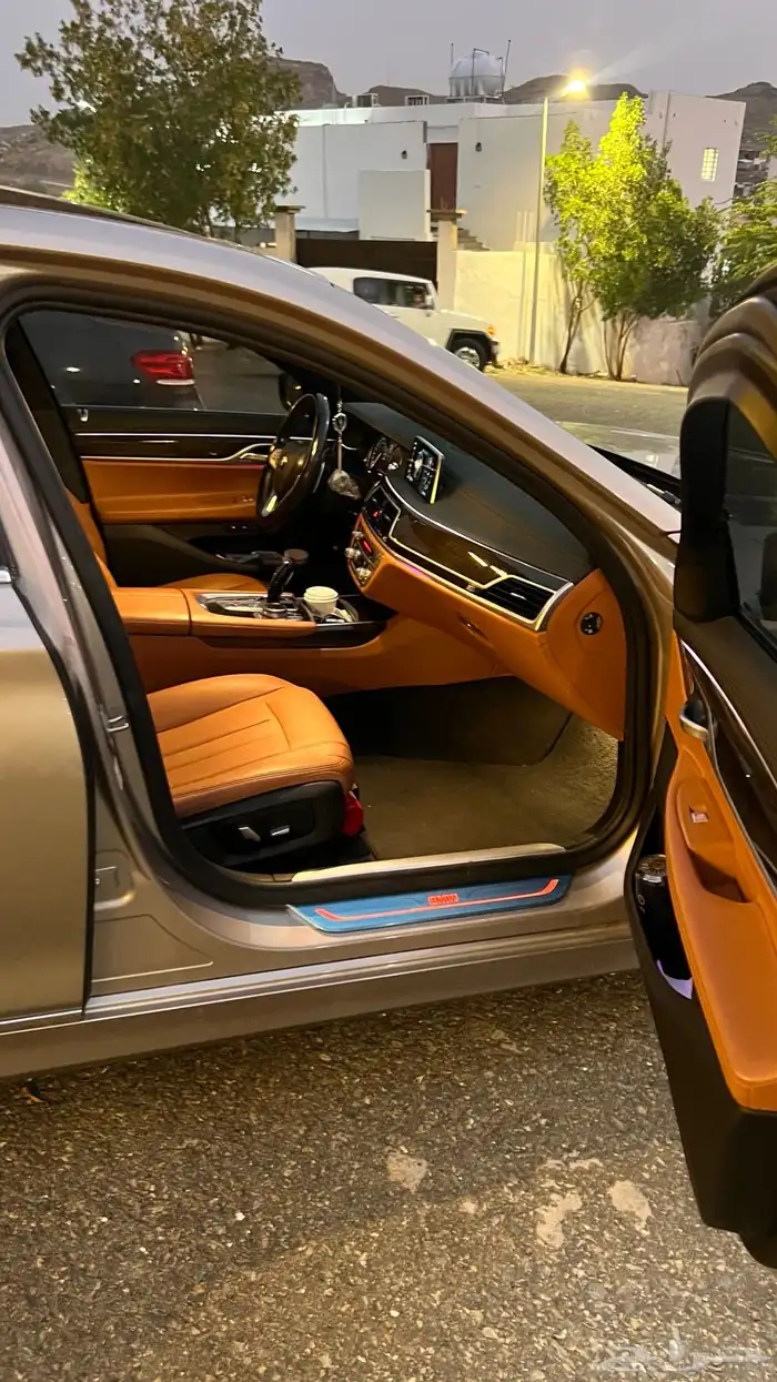 BMW 740 LI 2018 للبيع 9