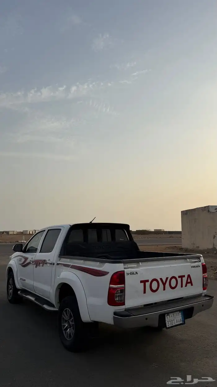 هايلوكس 2014 دبل فل كامل 4