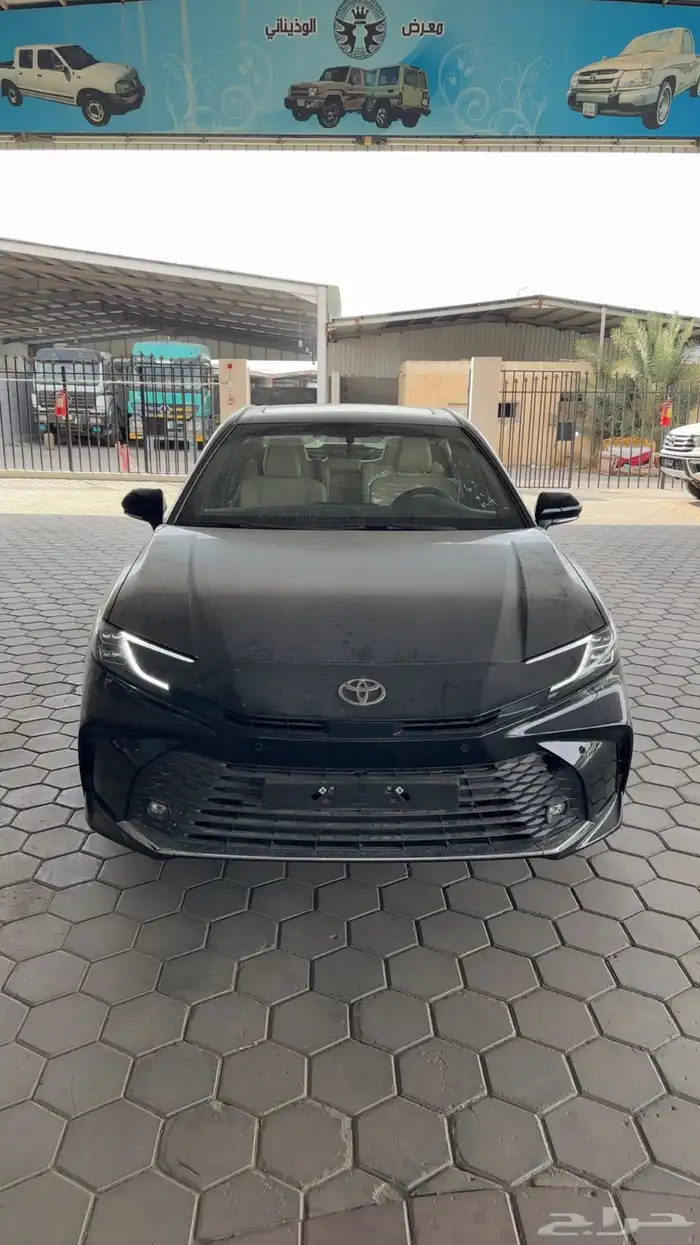 كامري 2025 كويتي LE (بنزين) ب 122.000 0
